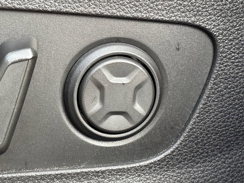 Used 2023 Kia Carnival SX Prestige image 23