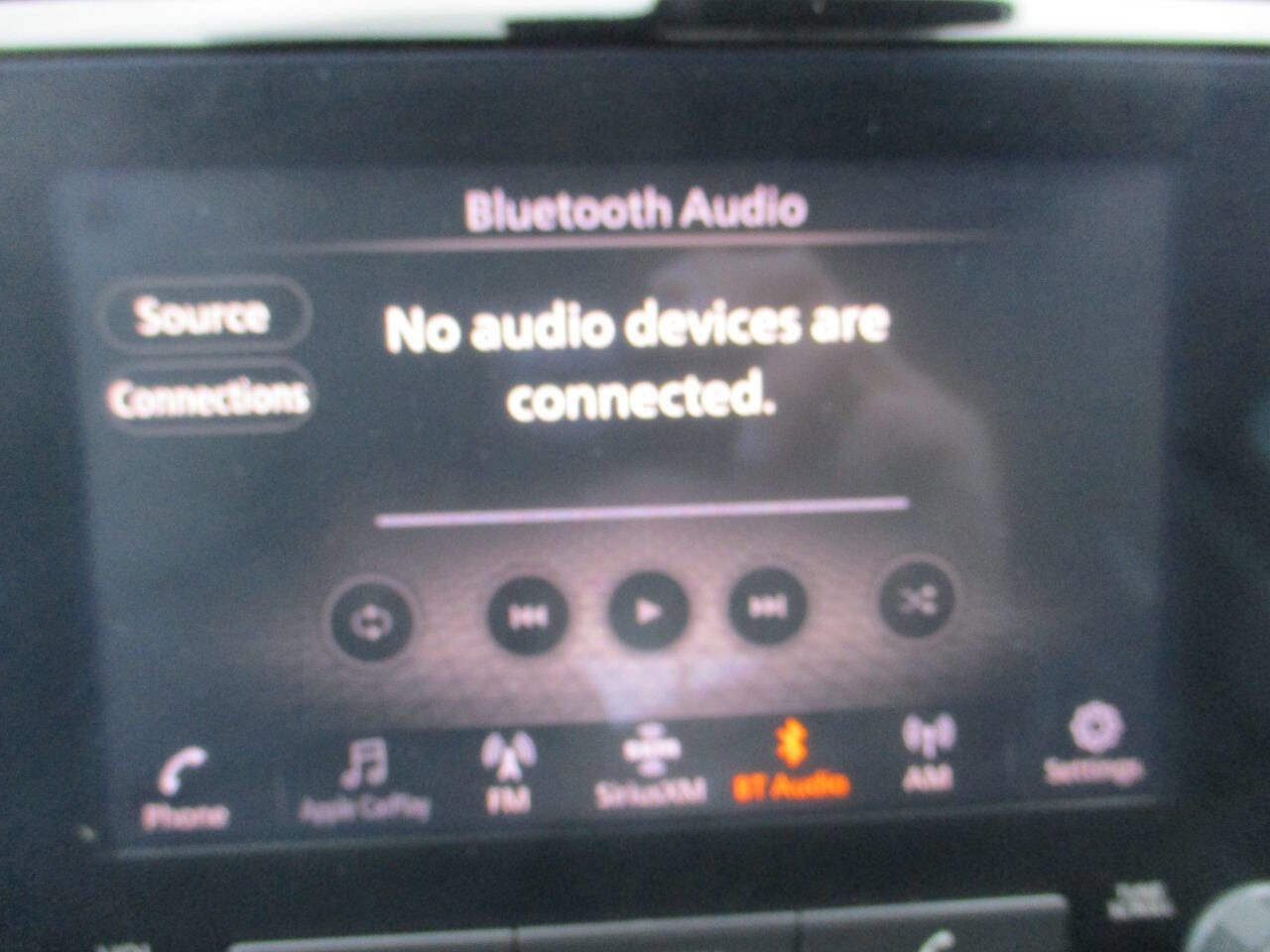 Used 2023 Nissan Titan S image 37