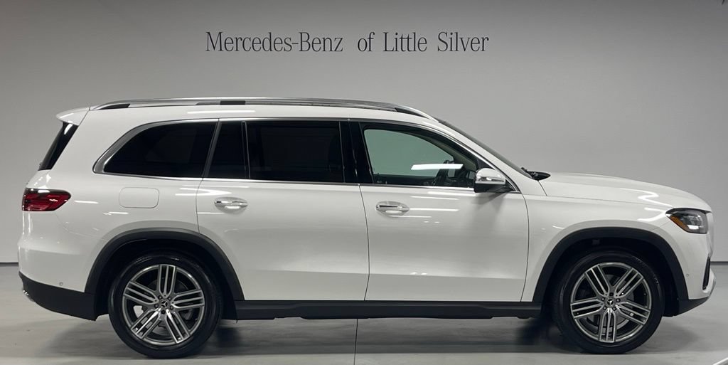 Used 2024 Mercedes-Benz GLS 450 4MATIC image 7