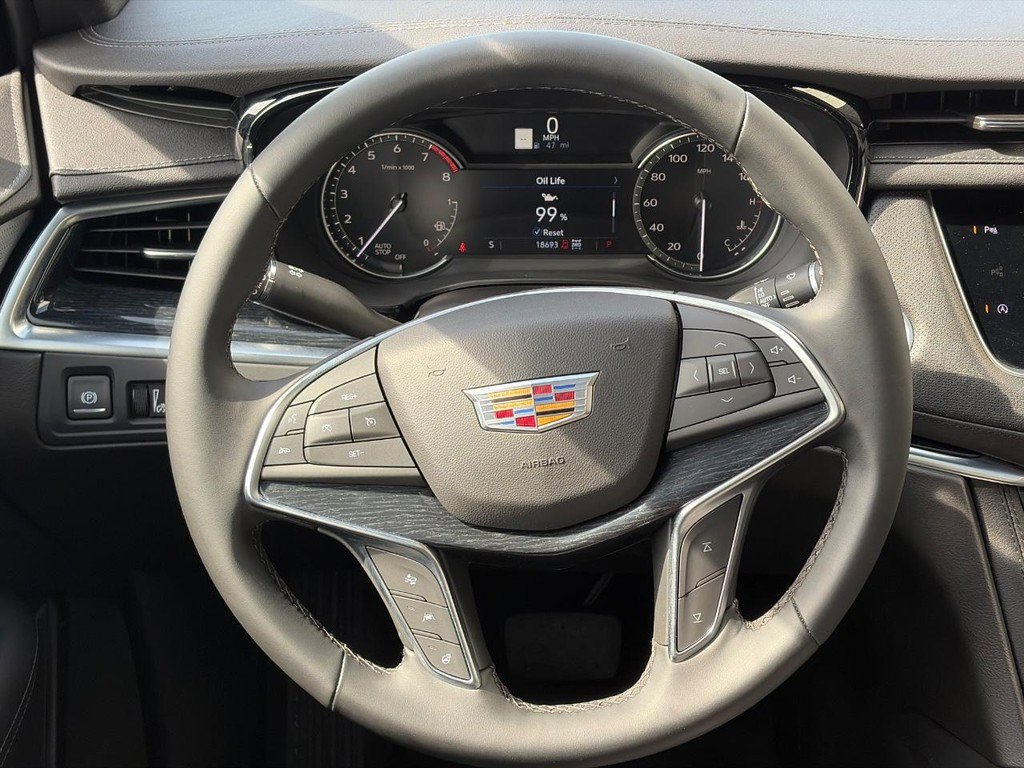 Certified 2025 Cadillac XT5 Premium Luxury AWD/4WD image 11