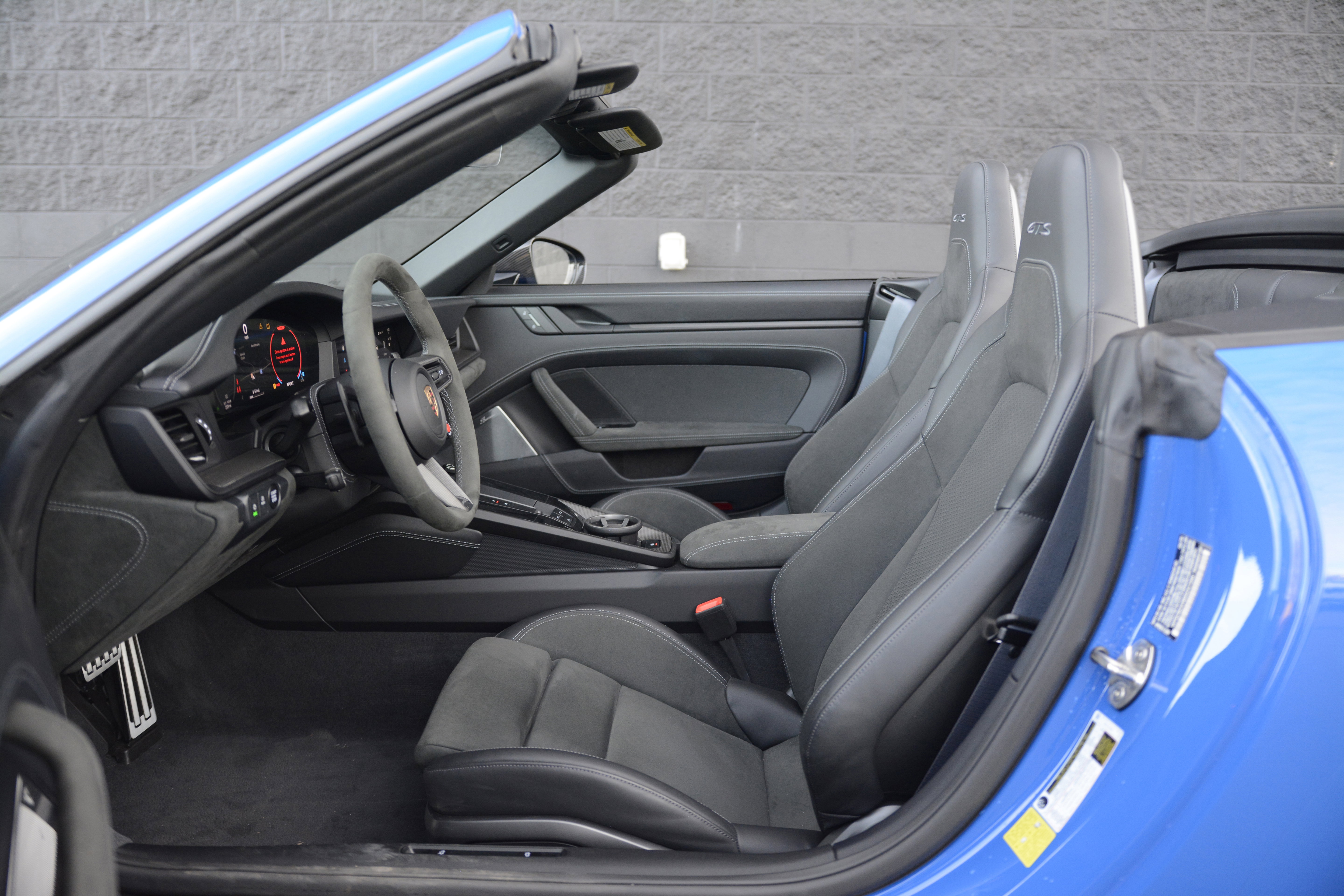 Certified 2025 Porsche 911 Carrera 4 GTS AWD/4WD image 15