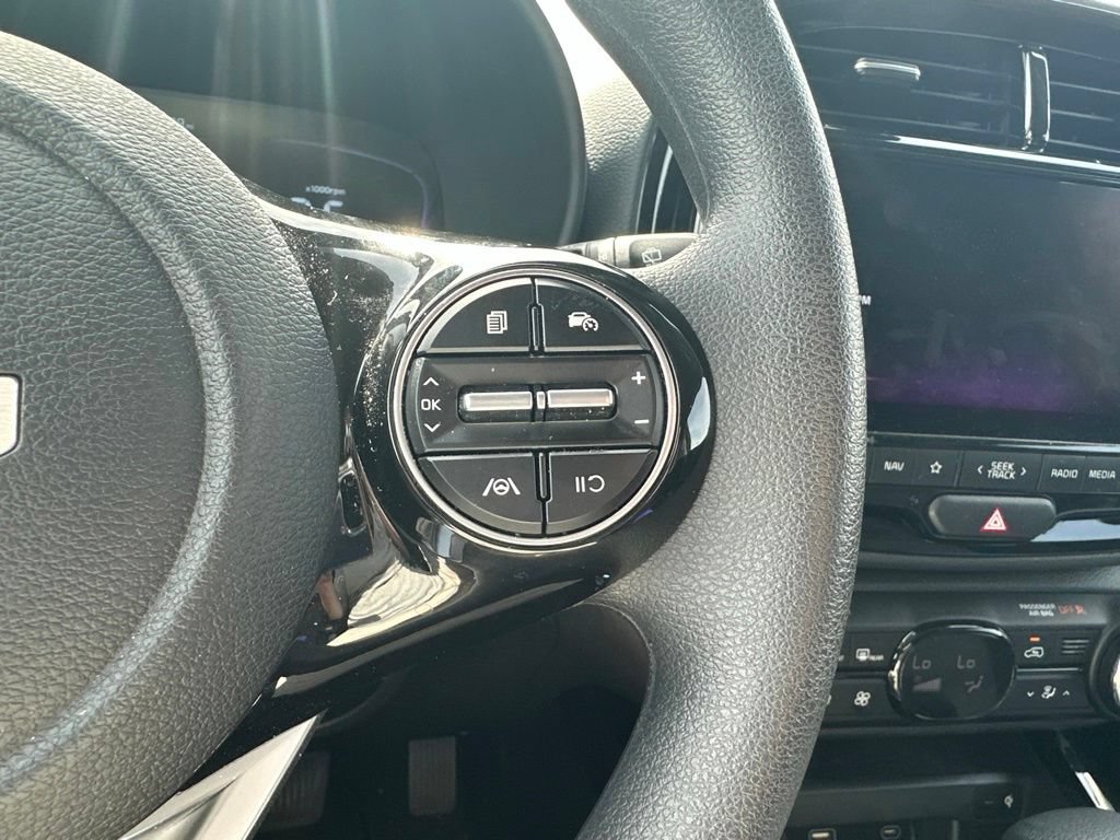 Used 2023 Kia Soul S FWD image 20
