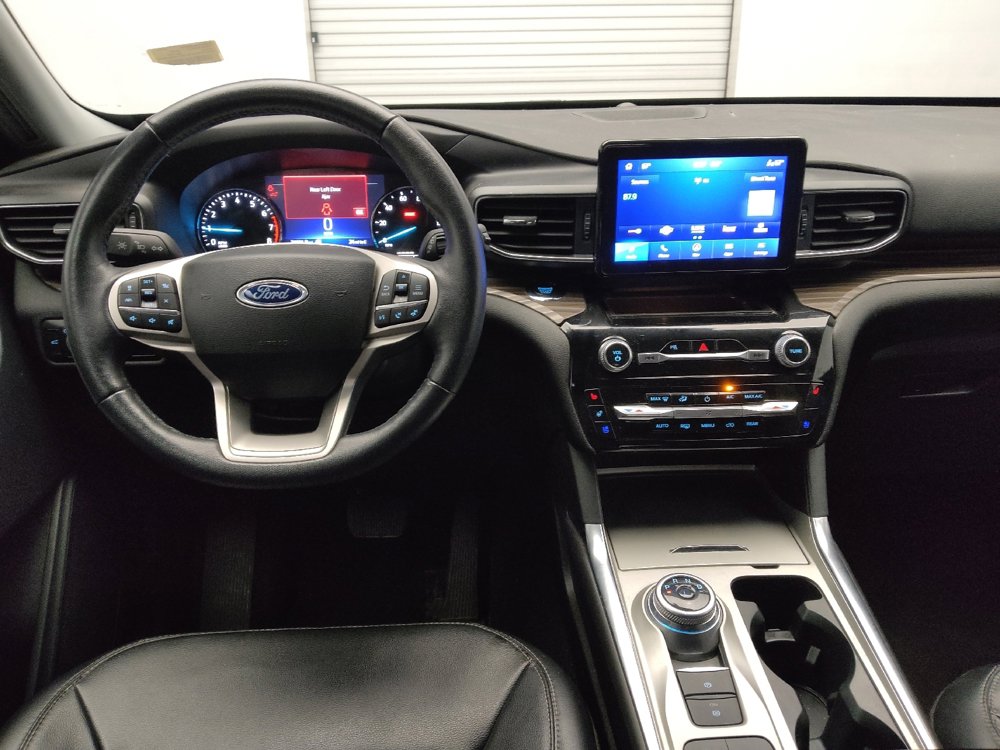 Used 2024 Ford Explorer Limited image 22