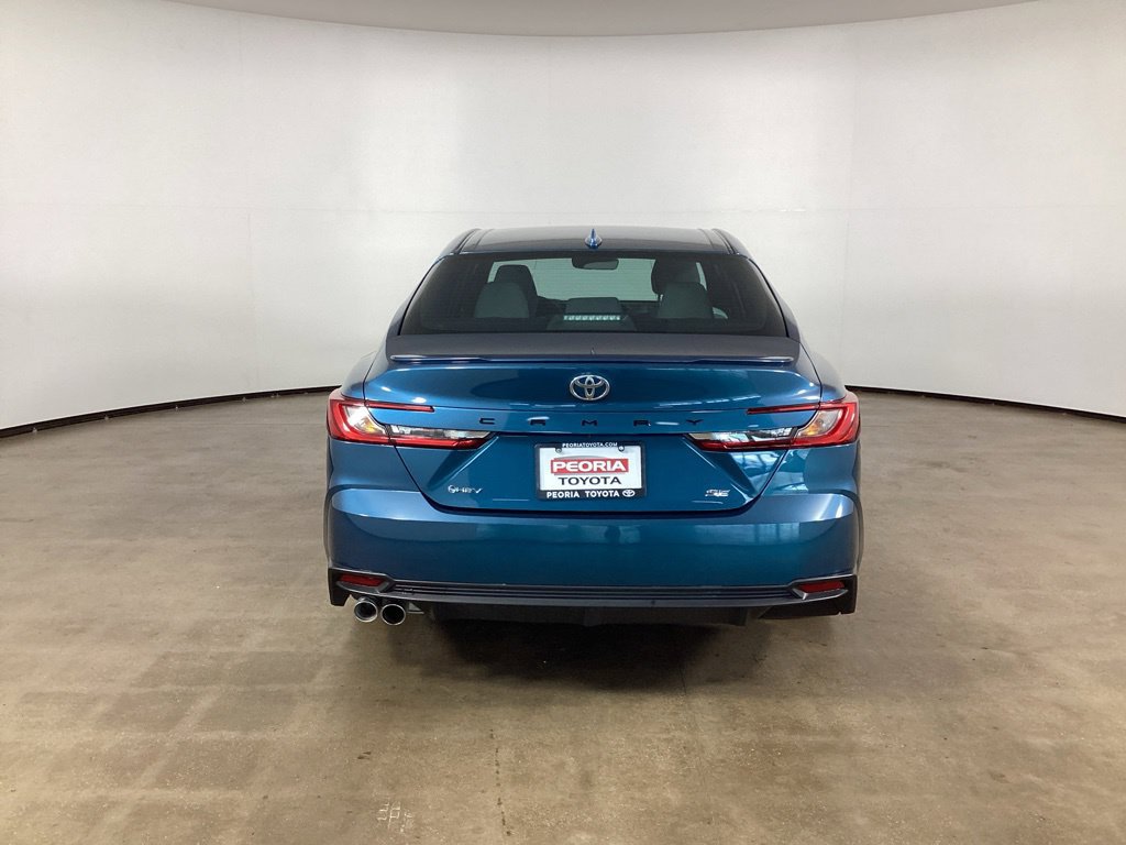 Used 2025 Toyota Camry SE w/ Convenience Package FWD image 6