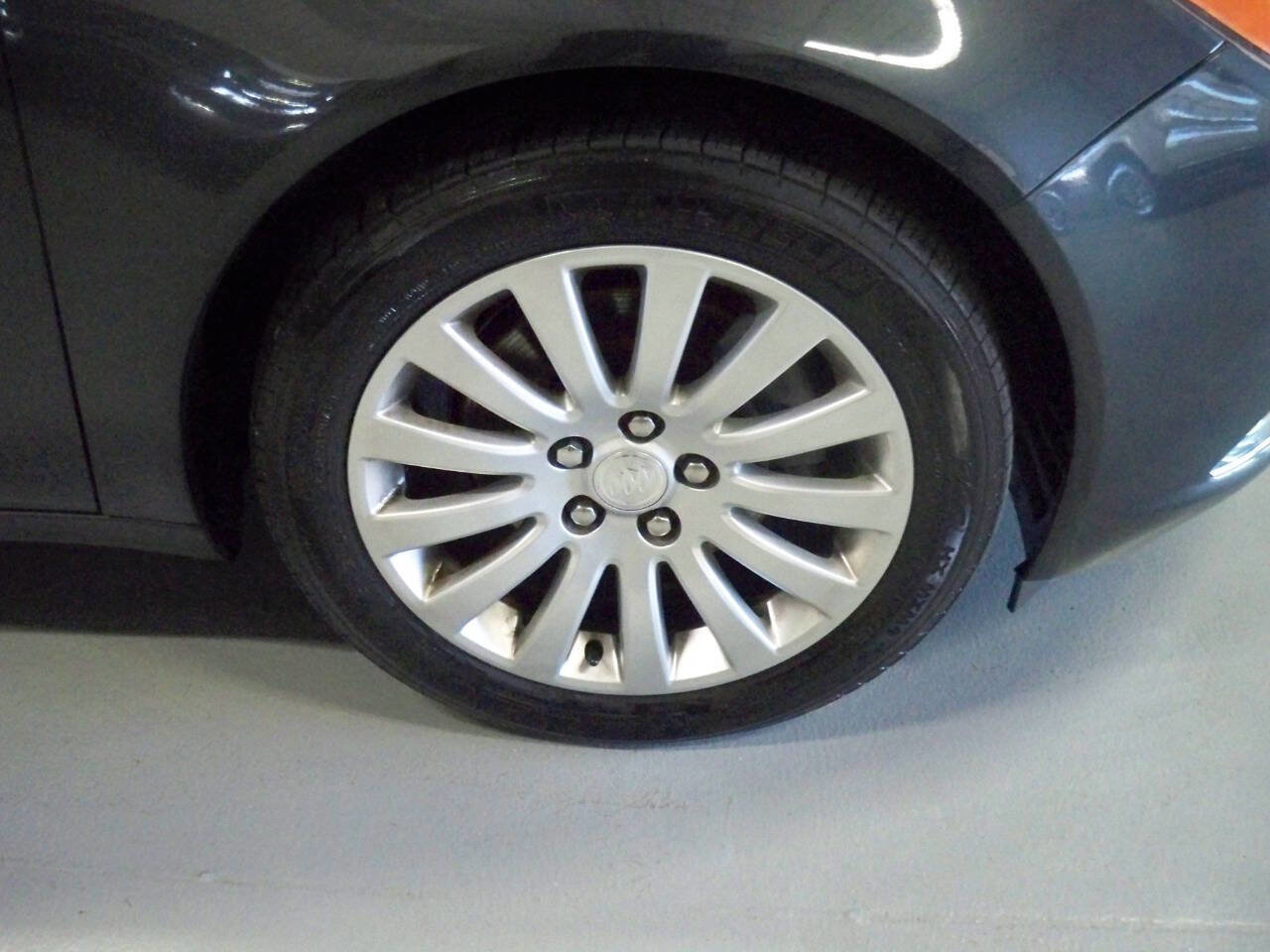 Used 2012 Buick Regal Premium image 9