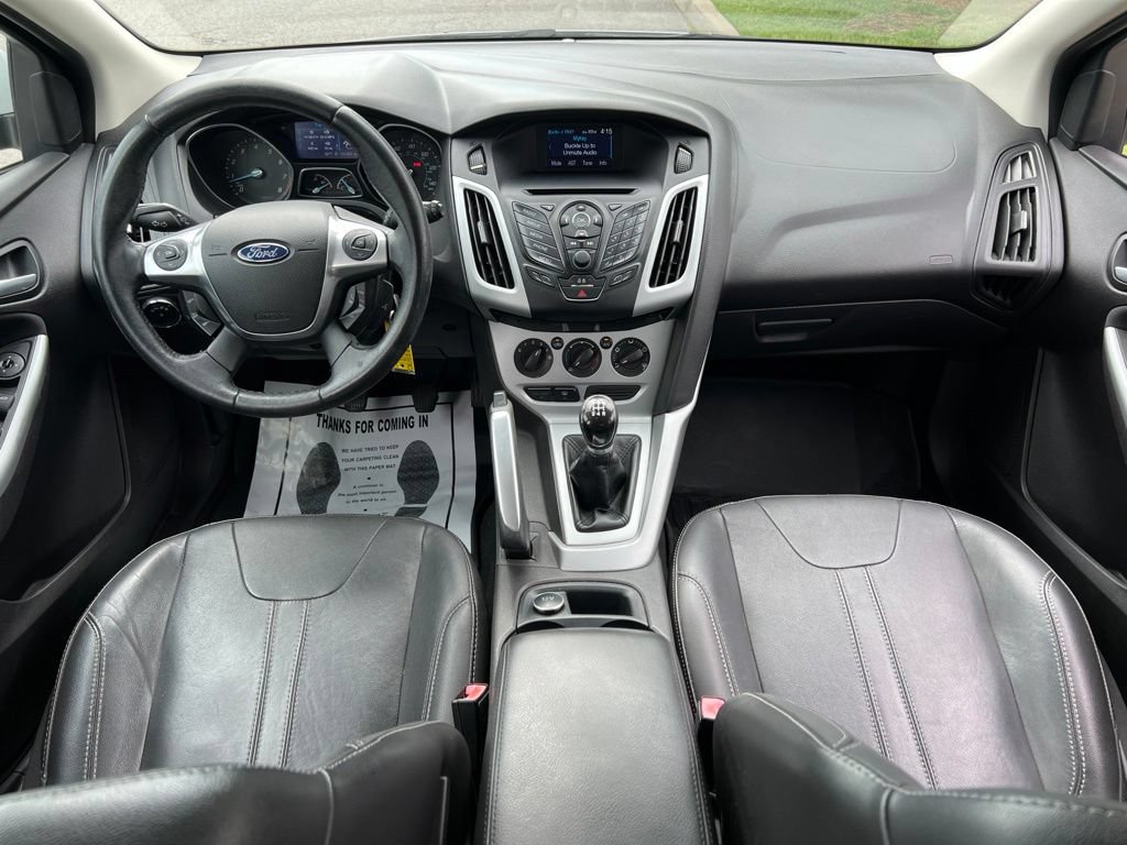 Used 2013 Ford Focus SE FWD image 26