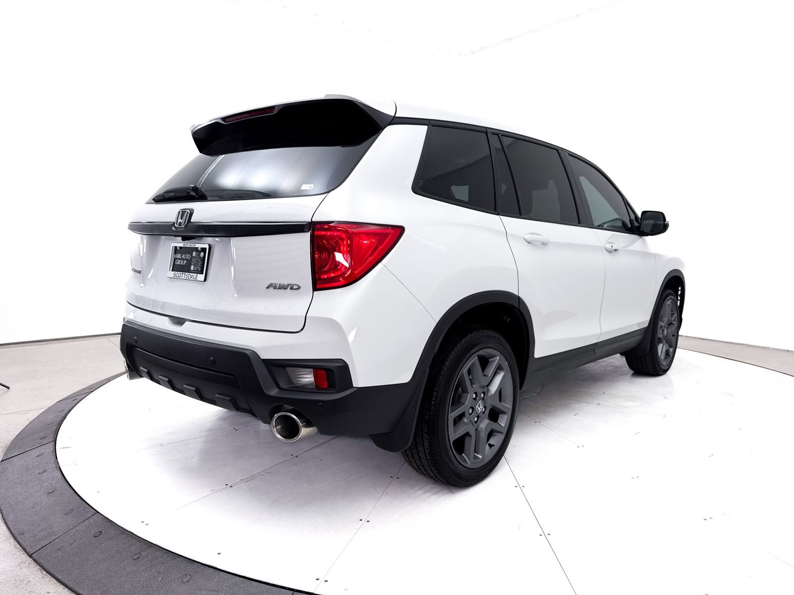 Used 2023 Honda Passport EX-L image 16