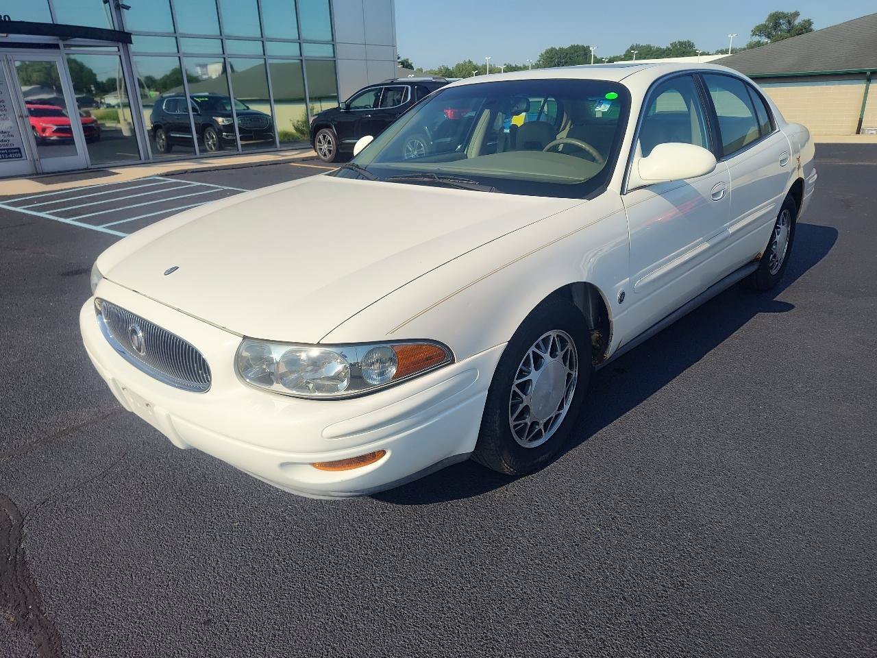 Used 2004 Buick Le Sabre Limited FWD image 1