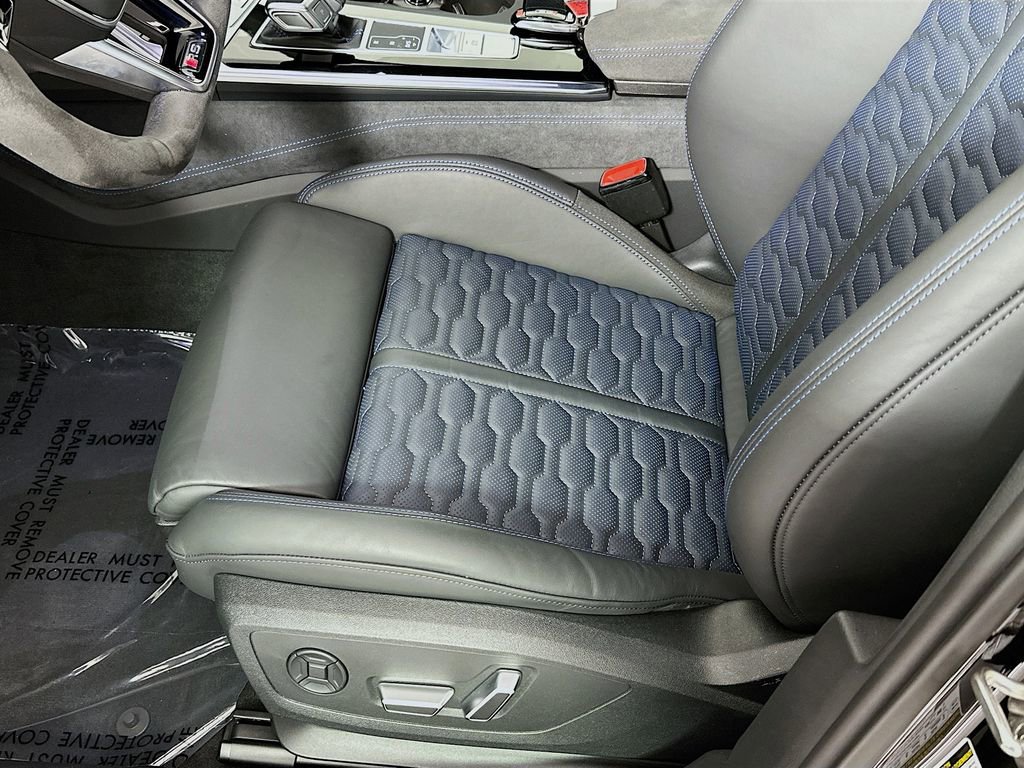 Used 2025 Audi RS 6 performance image 21