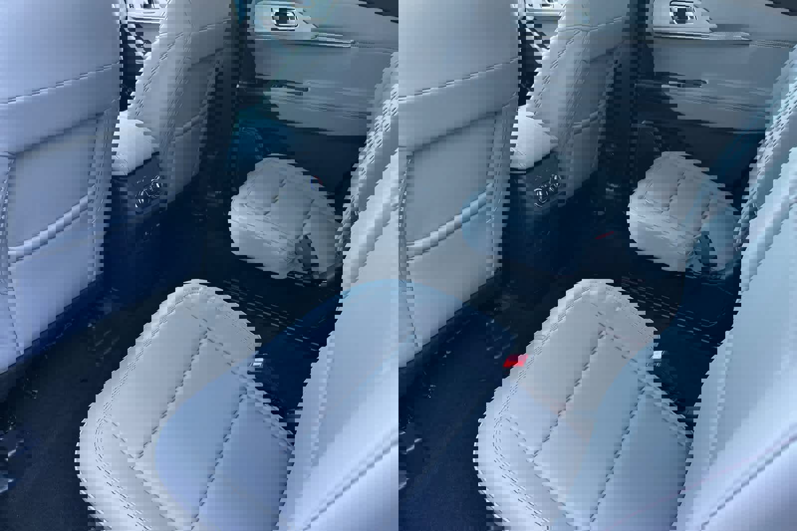 New 2026 Ford Explorer Active image 4