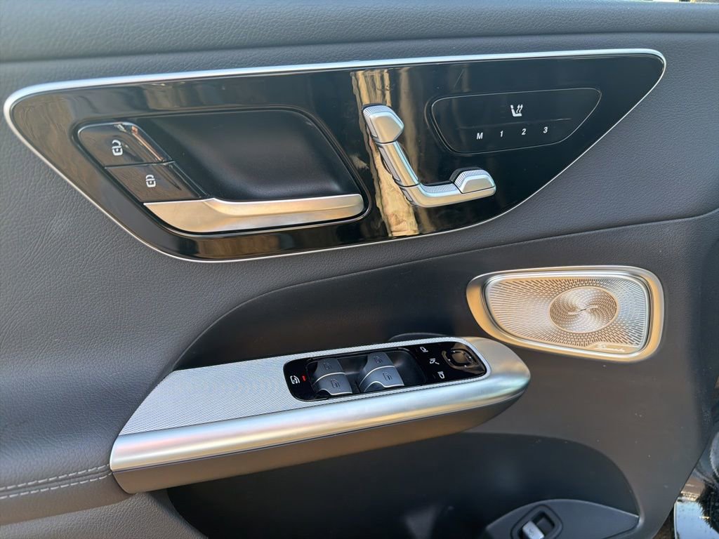 Used 2026 Mercedes-Benz GLC 300 GLC 300 image 12