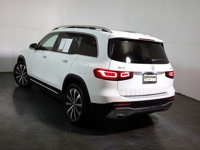 Used 2022 Mercedes-Benz GLB 250 4MATIC image 2