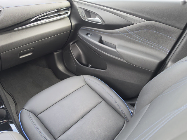 Used 2024 Buick Envista Sport Touring w/ Convenience I Package FWD image 22