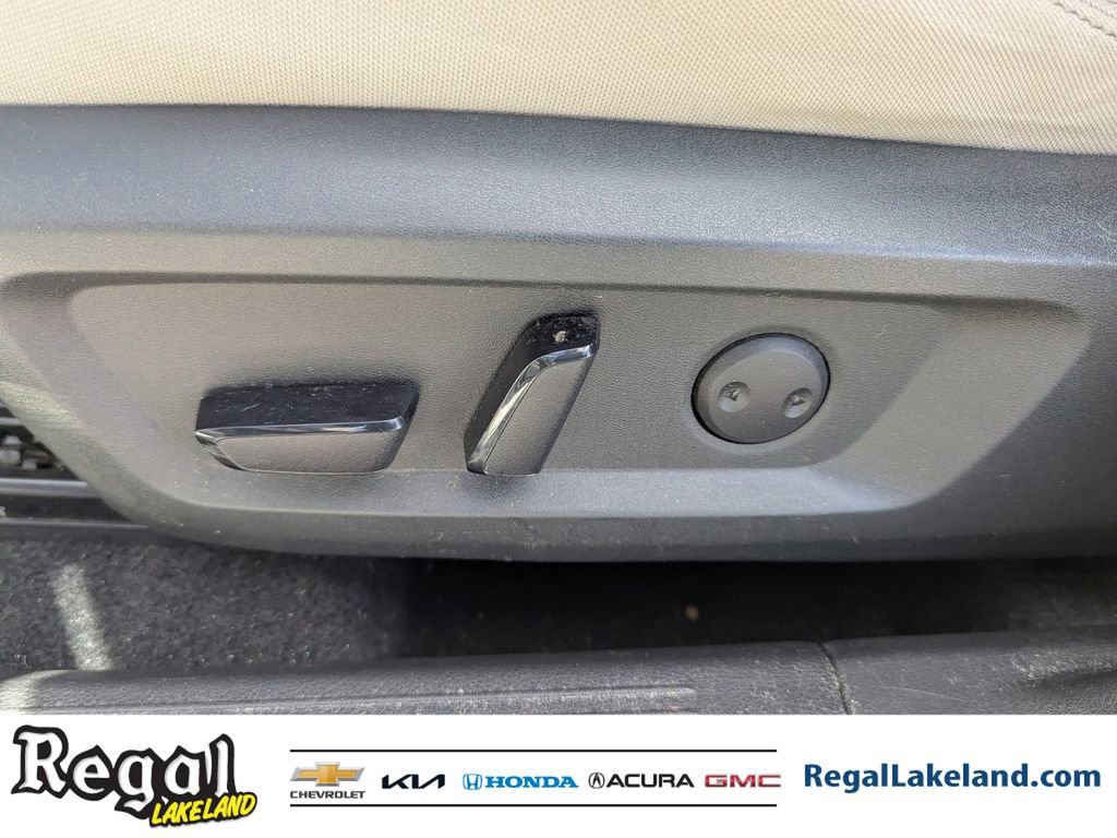 Used 2021 Nissan Rogue SV image 17