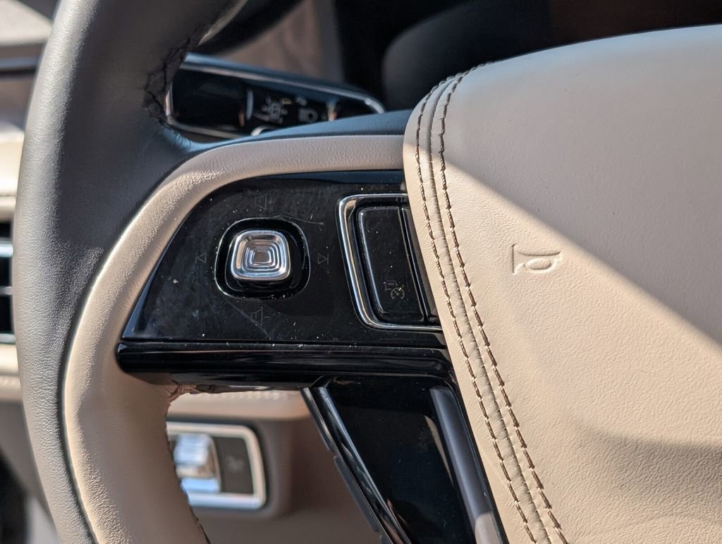 Certified 2023 Lincoln Aviator Reserve RWD image 26