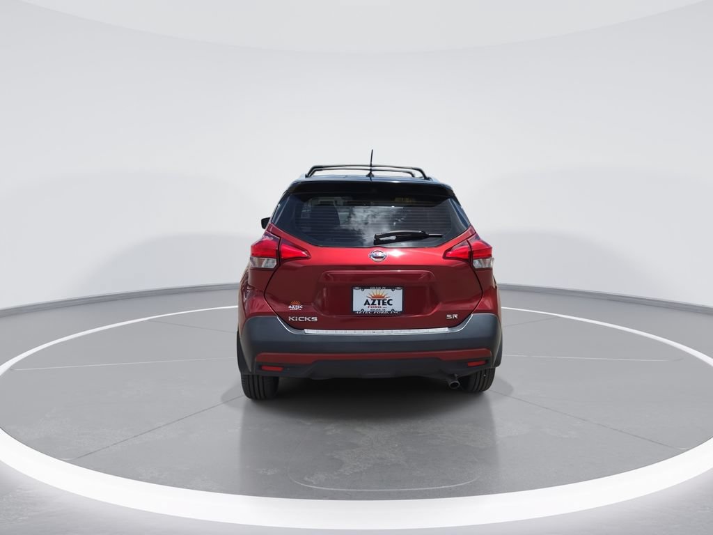 Used 2018 Nissan Kicks SR w/ Interior Electronics Package FWD image 7