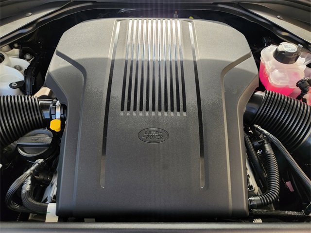 New 2025 Land Rover Range Rover SE image 21