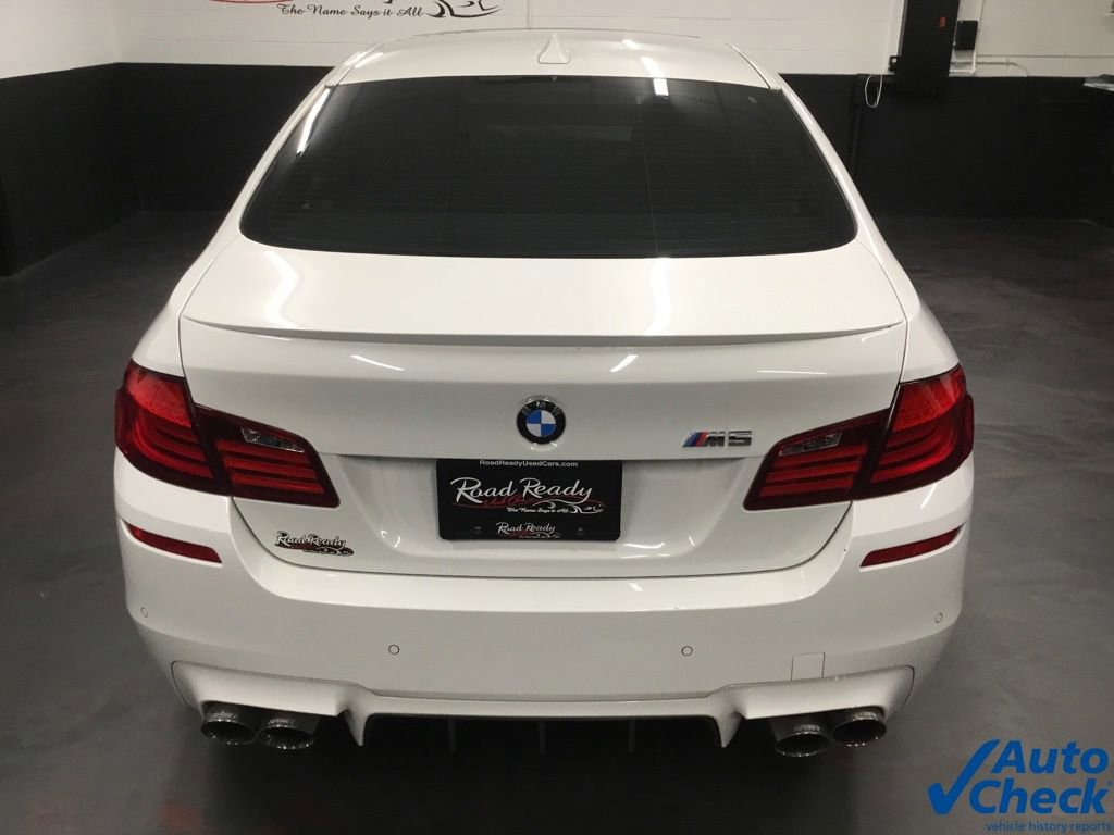 Used 2013 BMW M5 RWD image 9