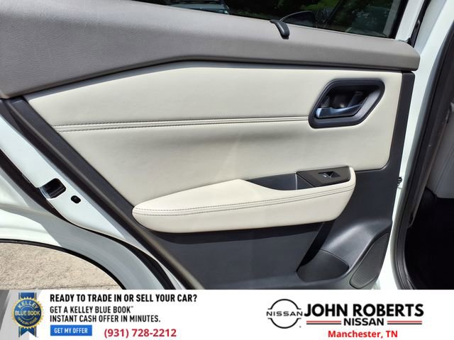 Used 2023 Nissan Rogue SL w/ SL Premium Package image 12