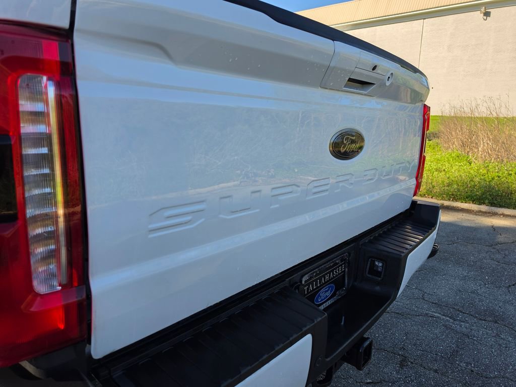 Used 2026 Ford F250 Lariat w/ Black Appearance Package image 36