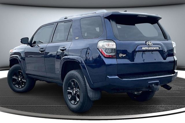 Used 2017 Toyota 4Runner SR5 Premium AWD/4WD image 4