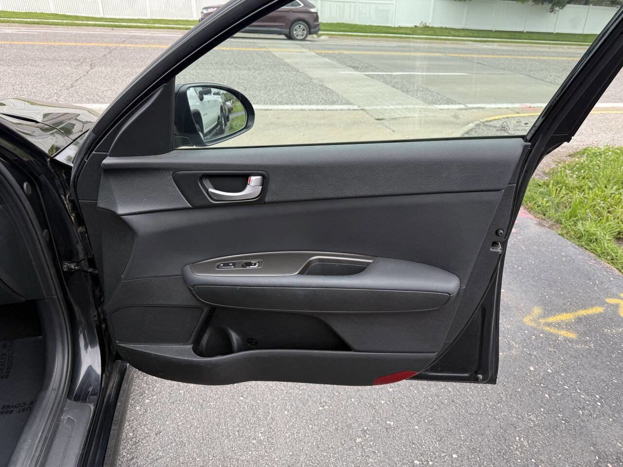 Used 2019 Kia Optima LX FWD image 9