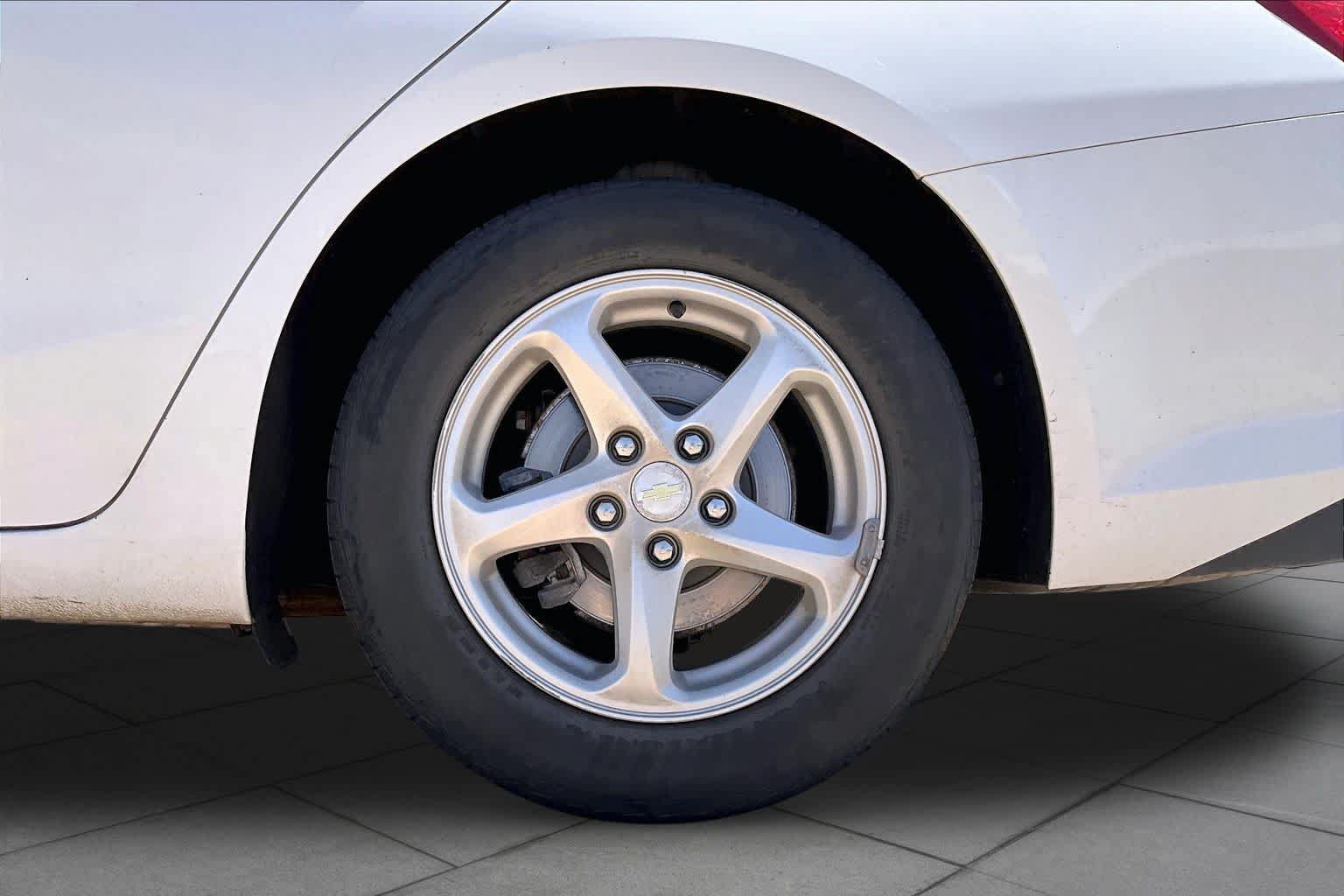 Used 2016 Chevrolet Malibu LS FWD image 11