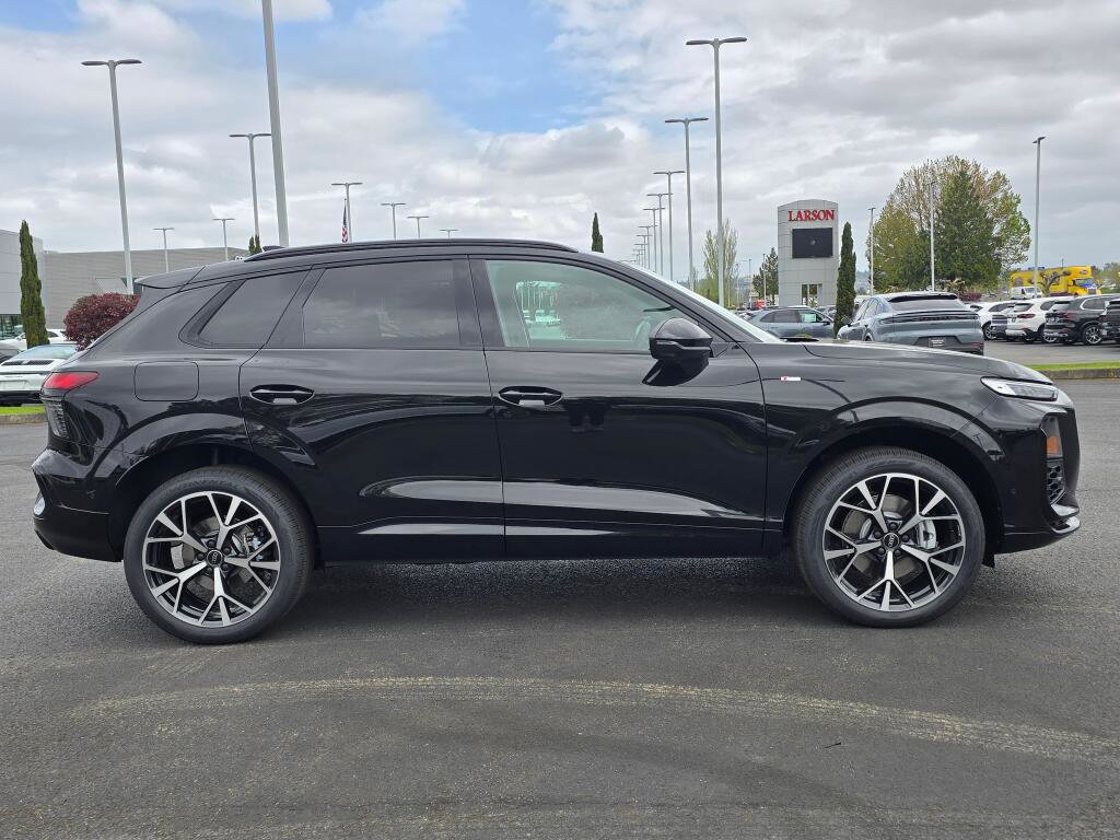 New 2026 Audi Q3 quattro 2.0T AWD/4WD image 6