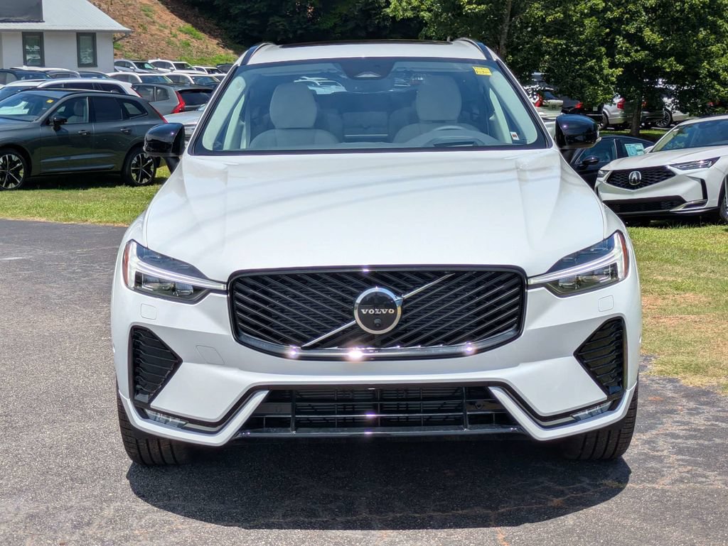 New 2026 Volvo XC60 B5 Ultra w/ Protection Package Premier AWD/4WD image 9