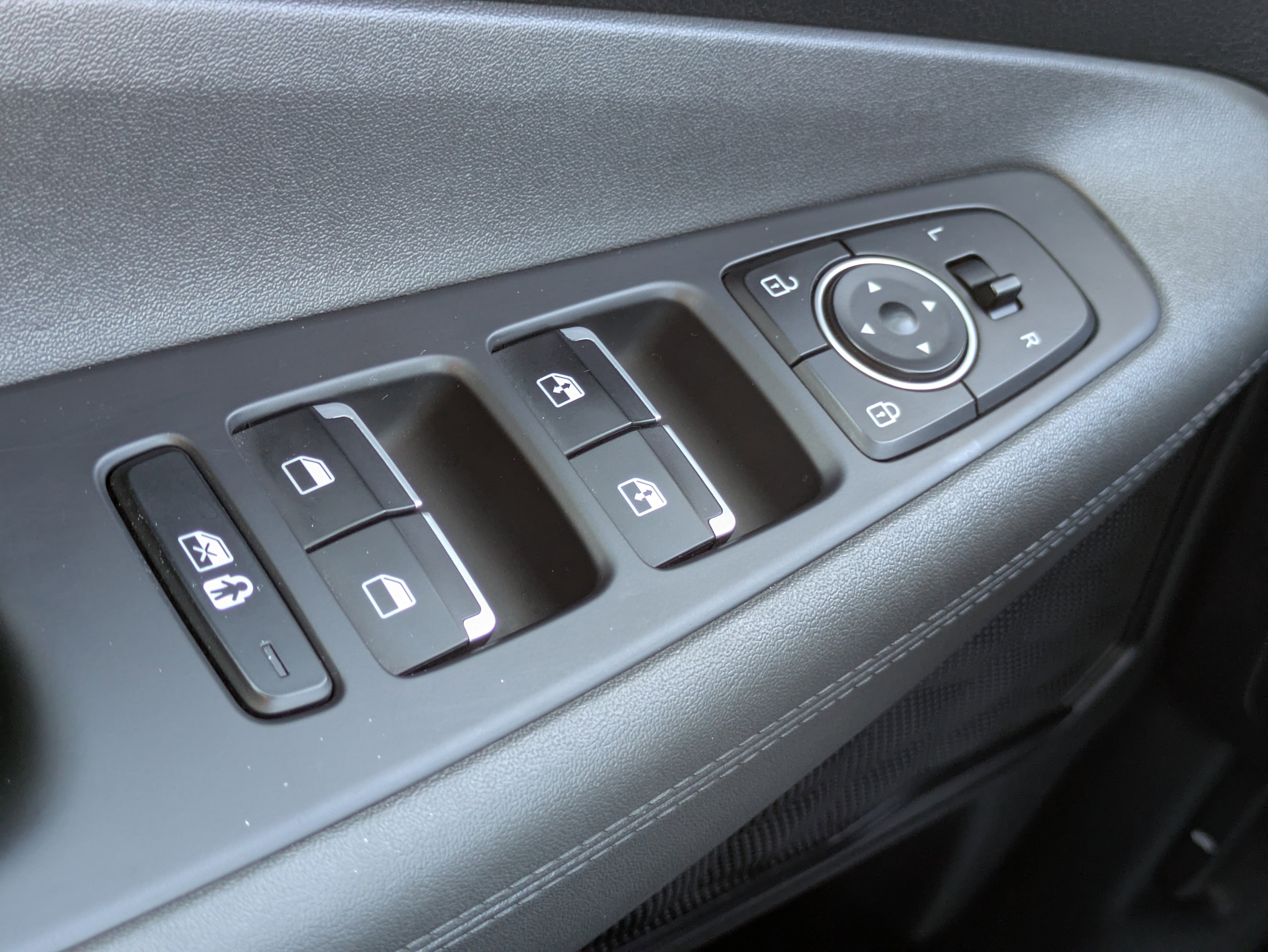 Used 2023 Hyundai Santa Fe SEL image 14