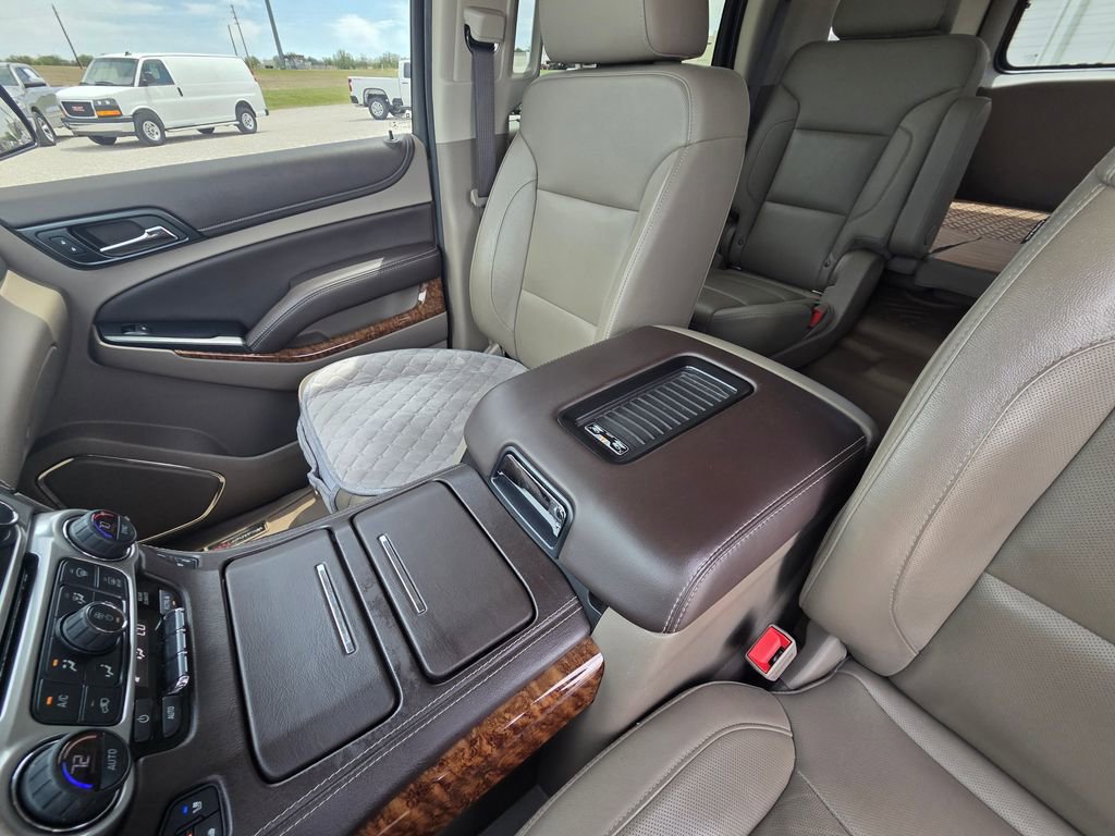 Used 2018 Chevrolet Tahoe Premier AWD/4WD image 23