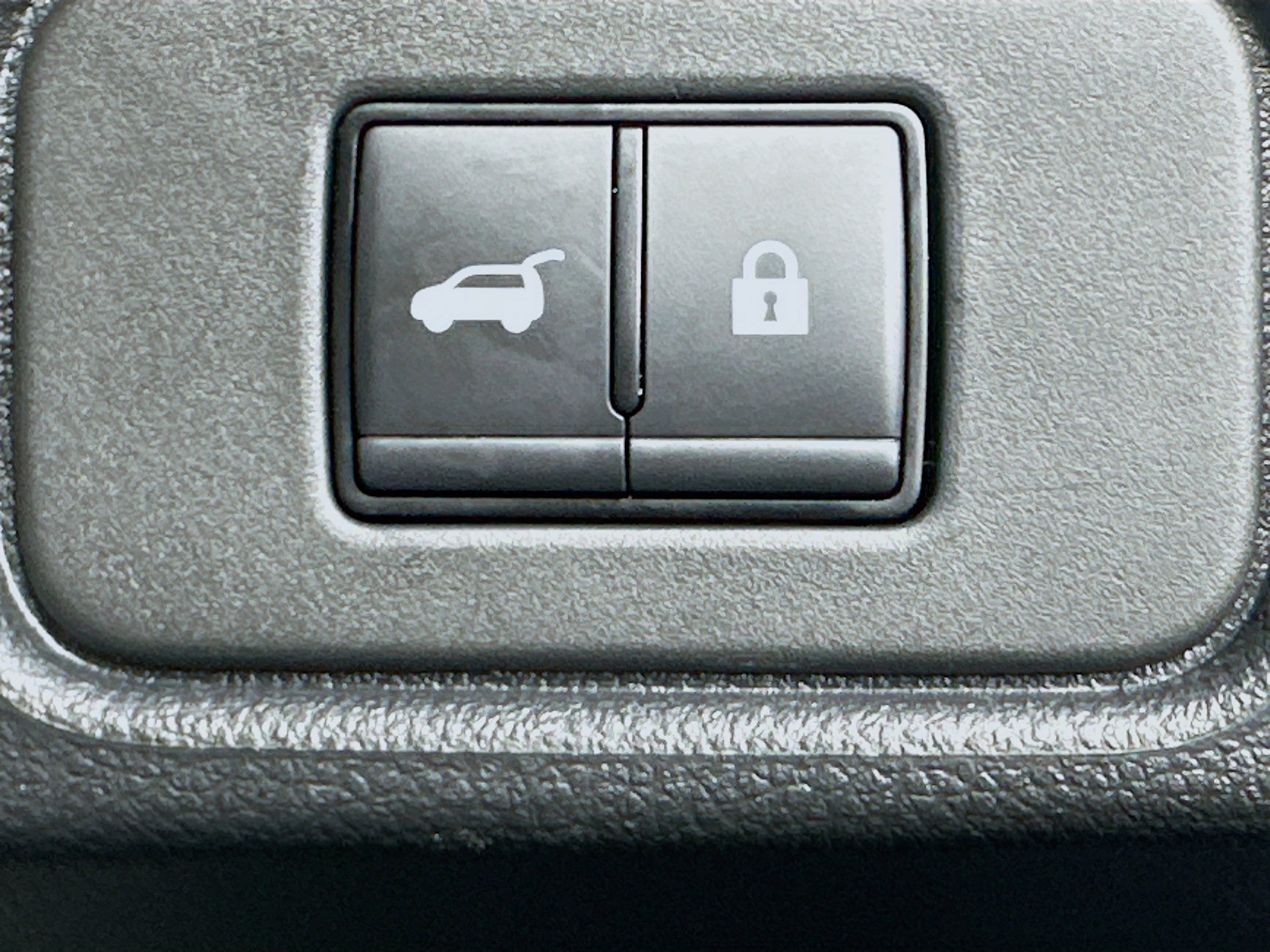 Used 2025 Nissan Pathfinder SV AWD/4WD image 30