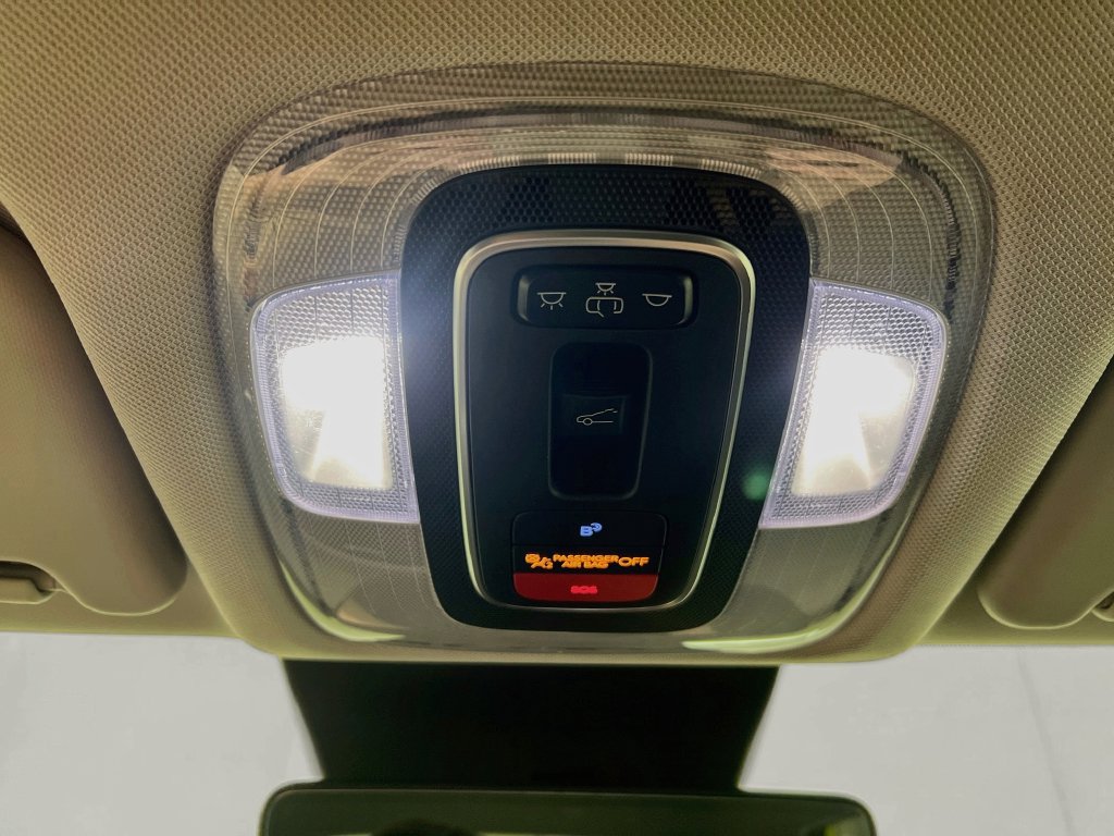 Used 2024 Hyundai Kona Limited FWD image 18