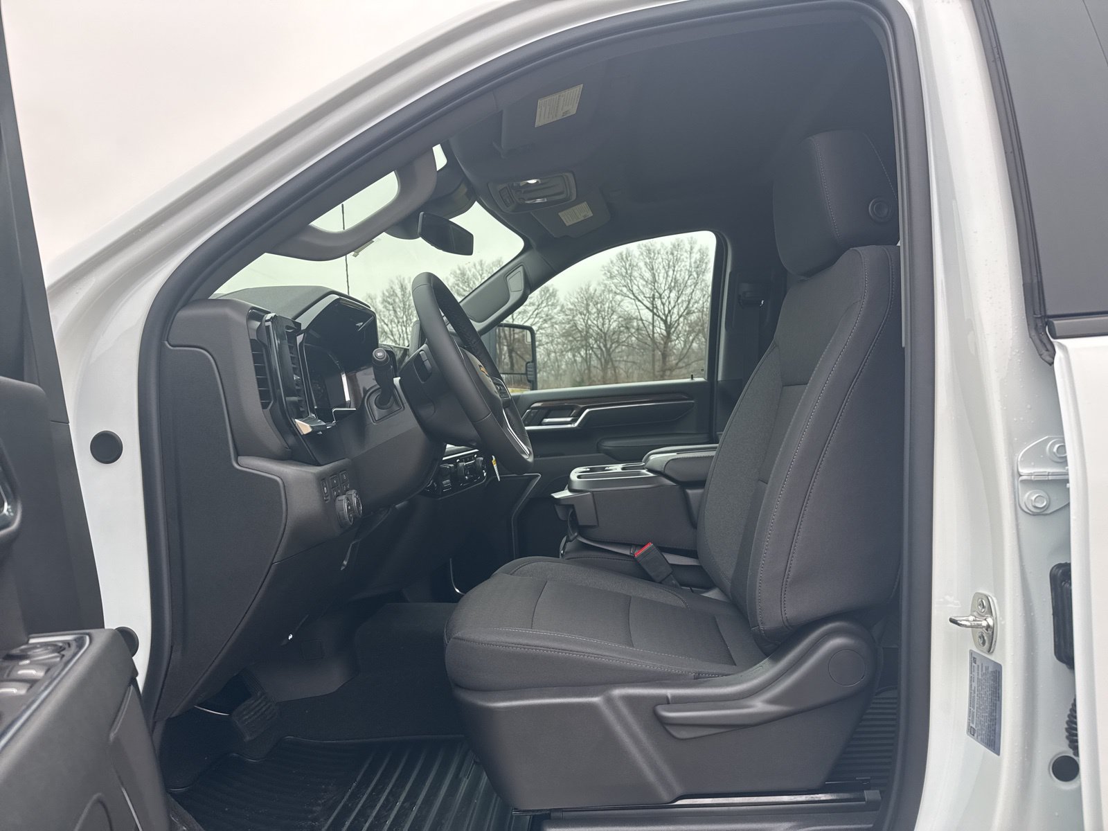 New 2026 Chevrolet Silverado 3500 LT AWD/4WD image 15