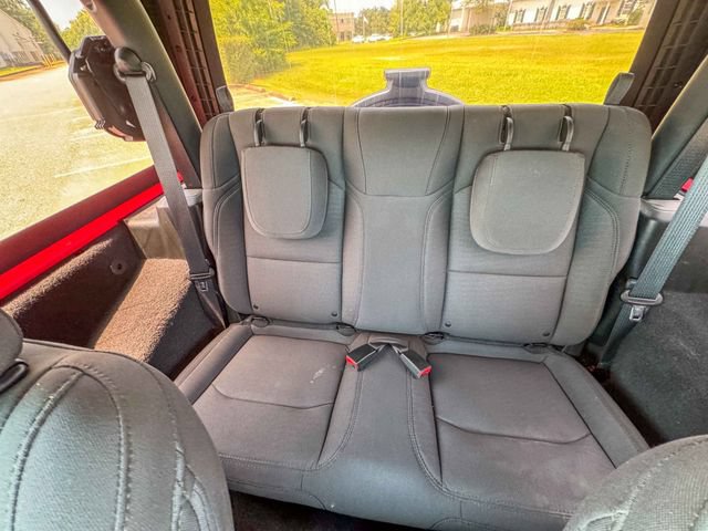Used 2020 Jeep Wrangler Sport AWD/4WD image 18