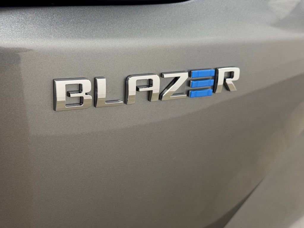 New 2025 Chevrolet Blazer EV LT AWD/4WD image 14