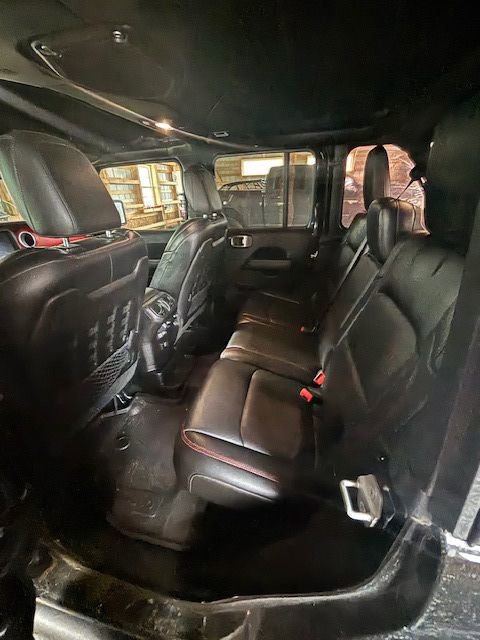 Used 2018 Jeep Wrangler Unlimited Rubicon image 4