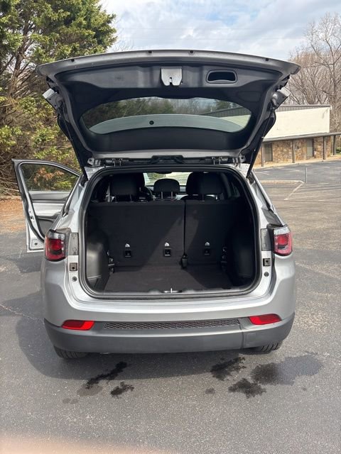 Used 2023 Jeep Compass Sport image 37