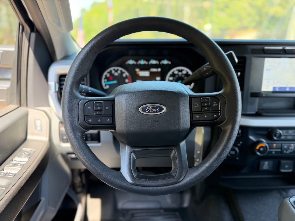Used 2024 Ford F350 XL image 40