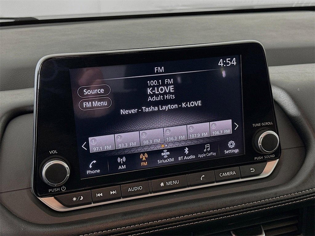 Used 2024 Nissan Rogue SV image 14