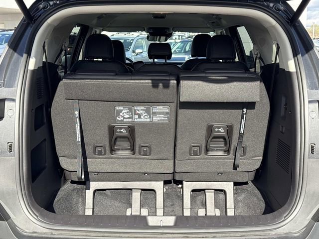 New 2026 Kia Carnival EX image 7