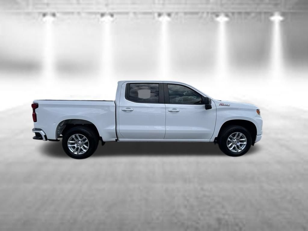 Used 2022 Chevrolet Silverado 1500 RST w/ Z71 Off-Road Package AWD/4WD image 3