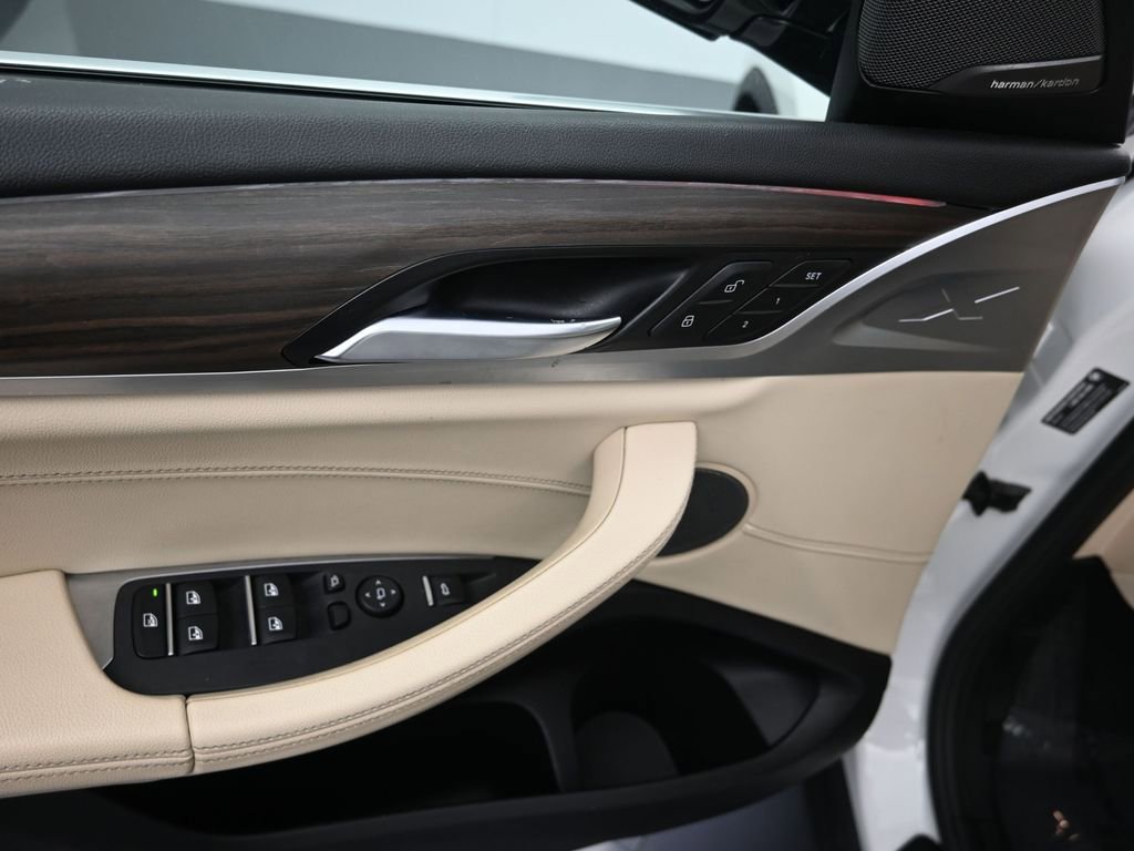 Used 2019 BMW X3 xDrive30i w/ Executive Package AWD/4WD image 11