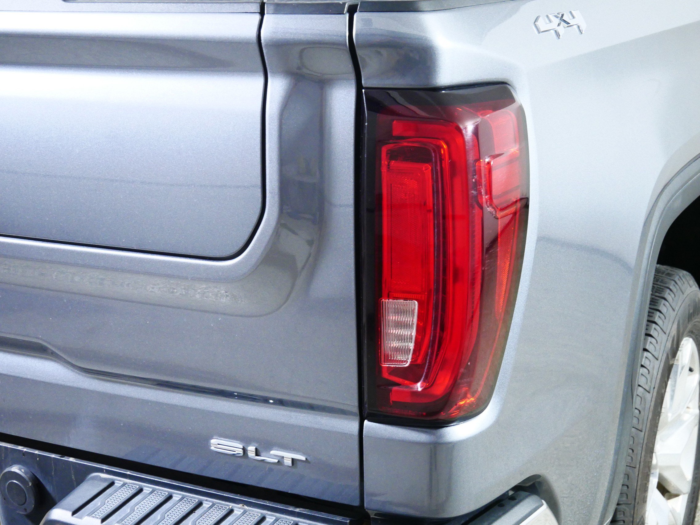 Certified 2019 GMC Sierra 1500 SLT w/ SLT Premium Plus Package AWD/4WD image 17