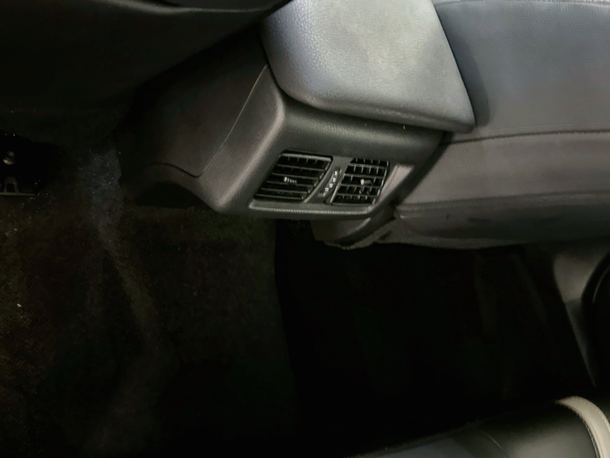 Used 2025 Toyota Camry SE FWD image 28