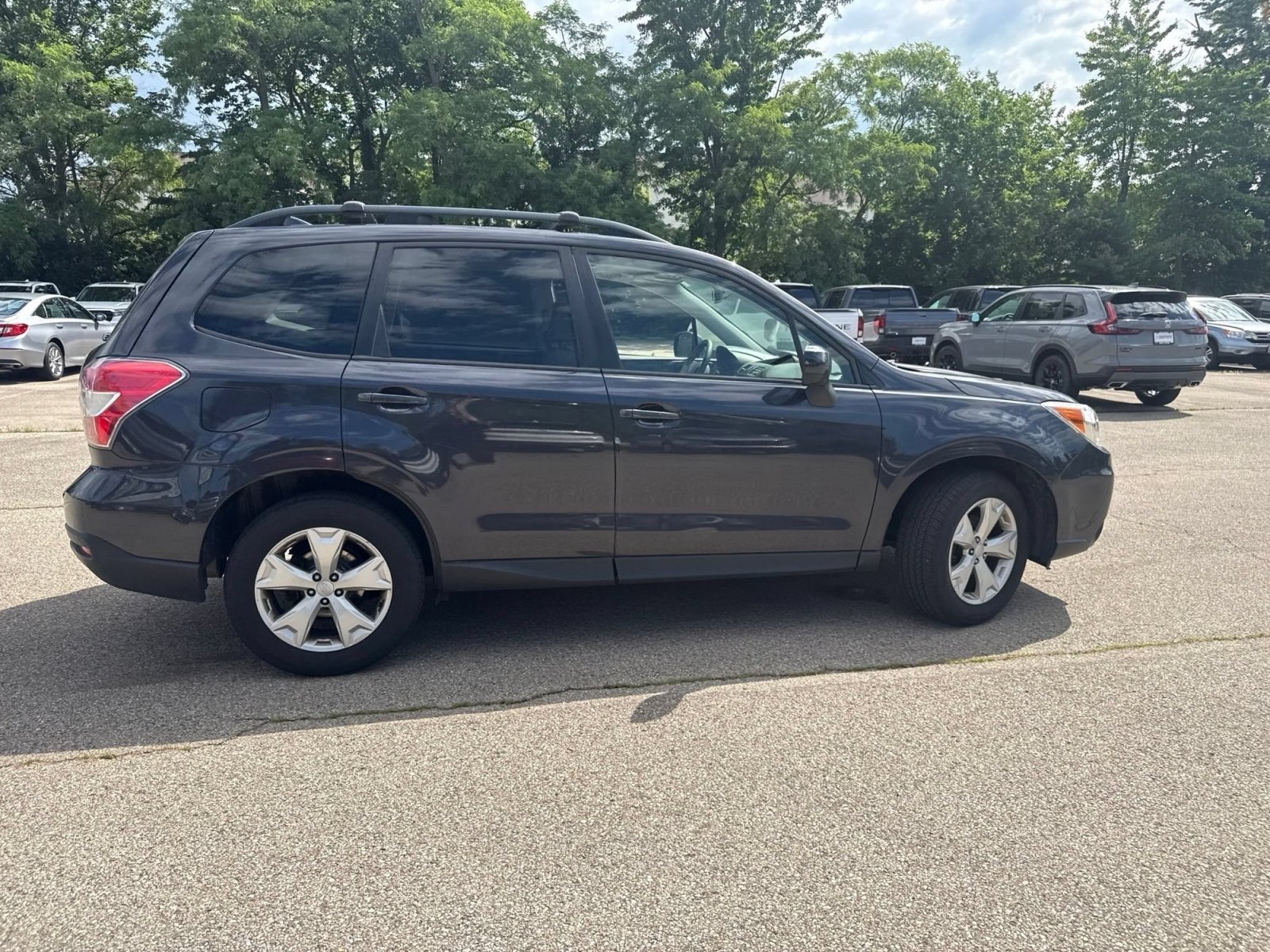Used 2016 Subaru Forester 2.5i Premium AWD/4WD image 27