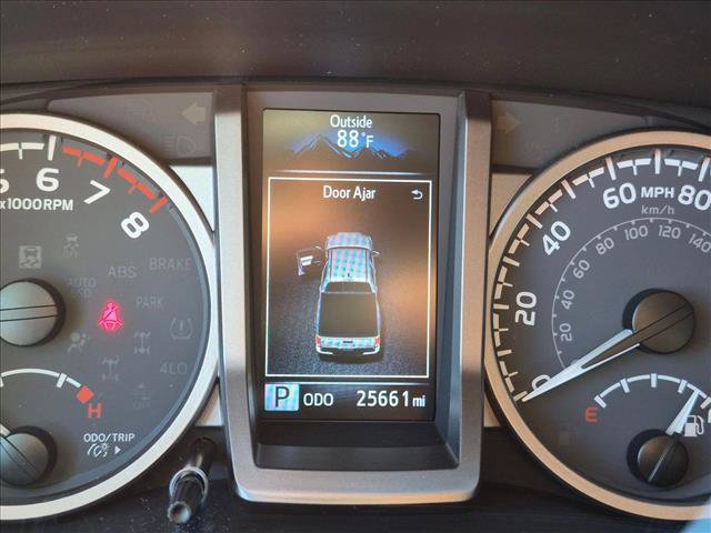 Used 2023 Toyota Tacoma SR5 RWD image 10