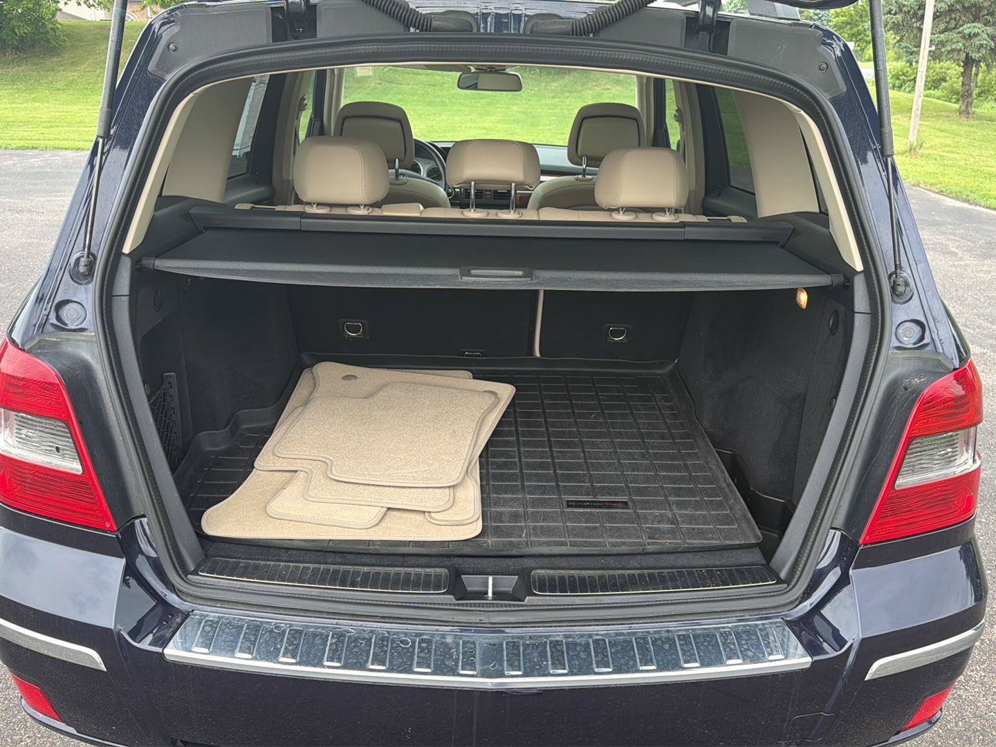 Used 2010 Mercedes-Benz GLK 350 4MATIC image 21