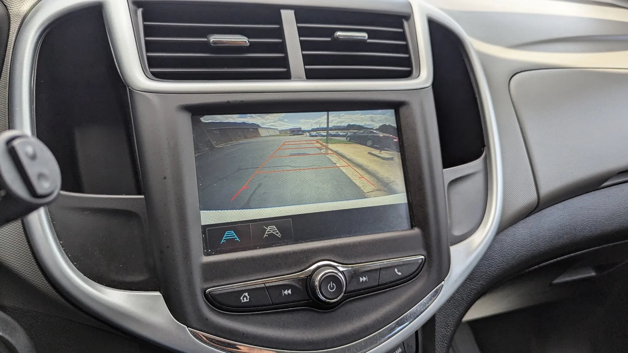 Used 2017 Chevrolet Sonic LT FWD image 21