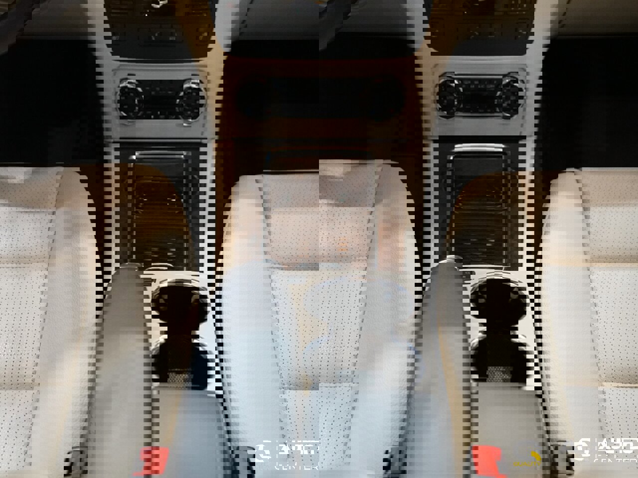 Used 2013 Mercedes-Benz GLK 350 4MATIC image 16